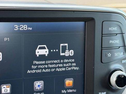 Used 2019 Hyundai Santa Fe SE image 9