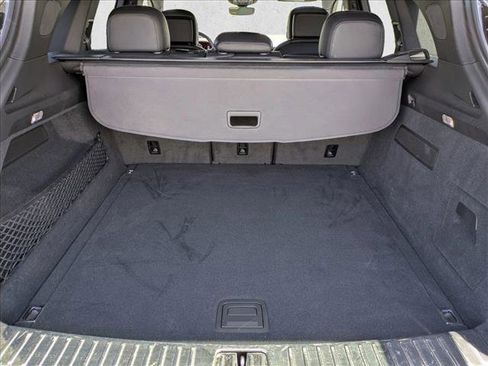 Used 2024 Porsche Cayenne AWD/4WD image 6