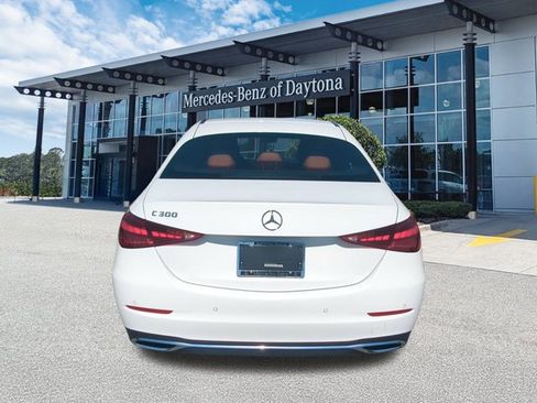 Used 2025 Mercedes-Benz C 300 Sedan image 5