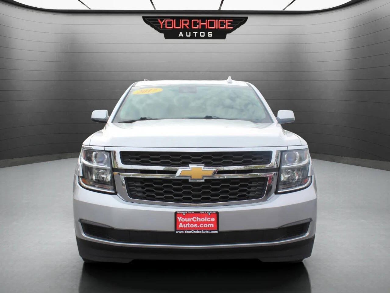 Used 2017 Chevrolet Suburban LT AWD/4WD image 8