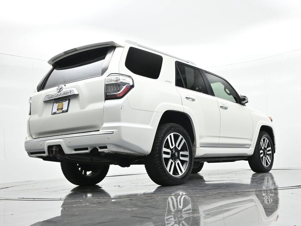Used 2015 Toyota 4Runner Limited AWD/4WD image 22