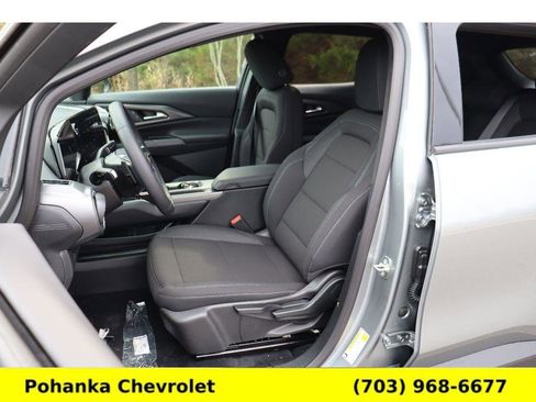 New 2026 Chevrolet Equinox EV LT image 21