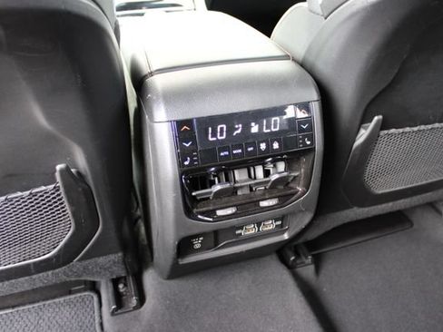 Used 2025 Jeep Grand Cherokee Summit w/ Obsidian Package AWD/4WD image 41