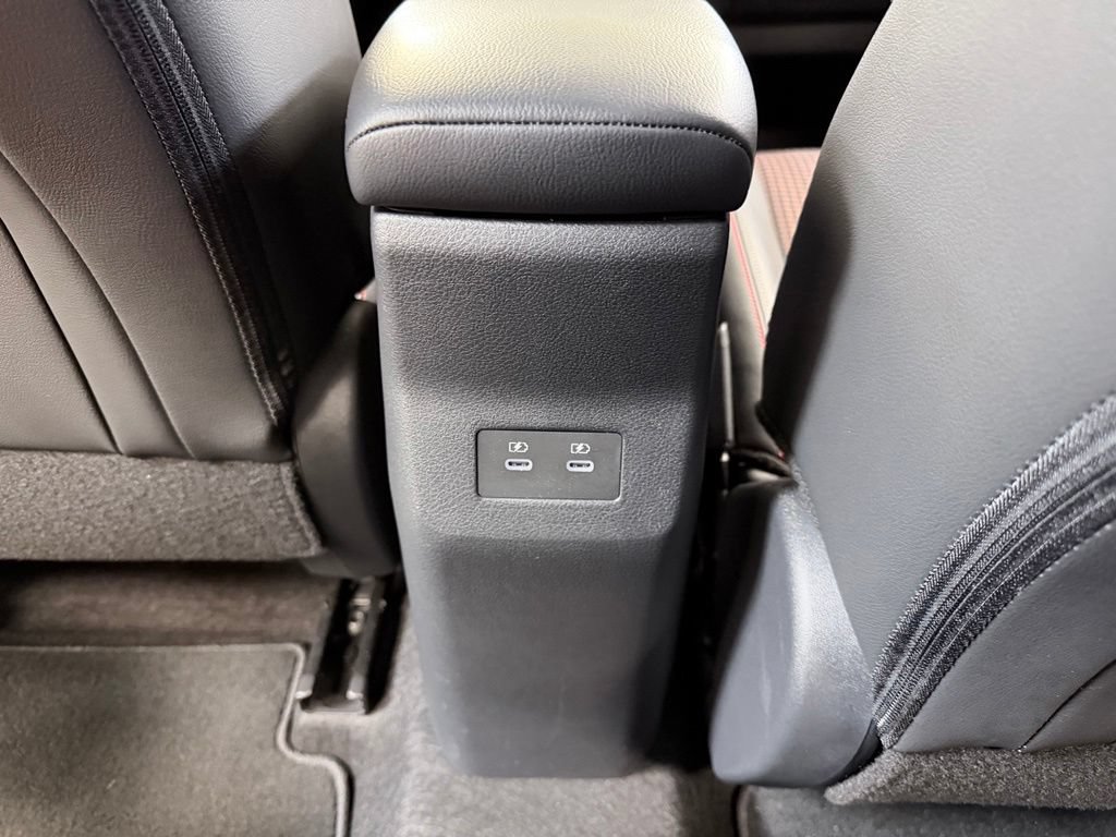 Used 2025 Nissan Kicks SR AWD/4WD image 22