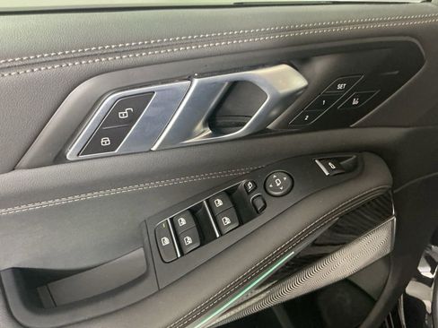 Certified 2025 BMW X5 M60i image 17