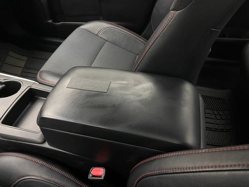 Used 2016 Toyota Camry SE FWD image 24
