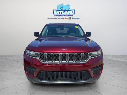 Certified 2023 Jeep Grand Cherokee Laredo AWD/4WD image 8