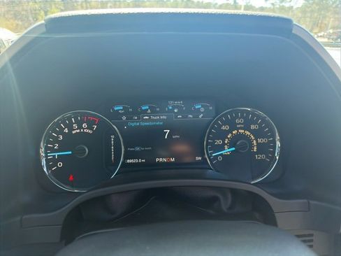 Used 2019 Ford F150 Lariat w/ Equipment Group 502A Luxury image 2