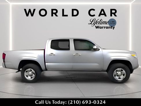 Used 2023 Toyota Tacoma SR AWD/4WD image 12