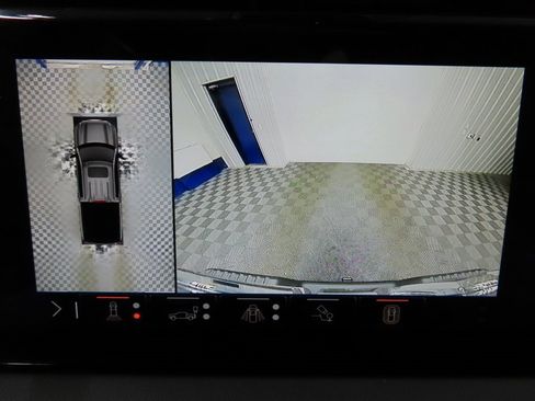 Used 2024 GMC Sierra 1500 AT4 image 16