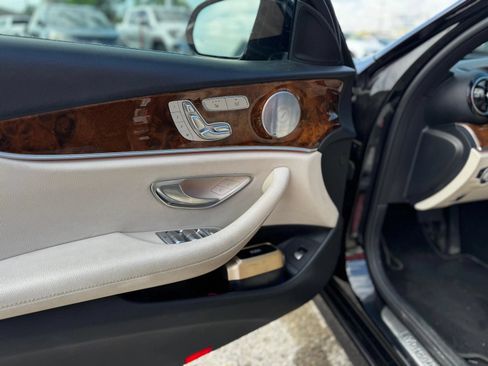 Used 2018 Mercedes-Benz E 300 w/ Premium 1 Package image 8