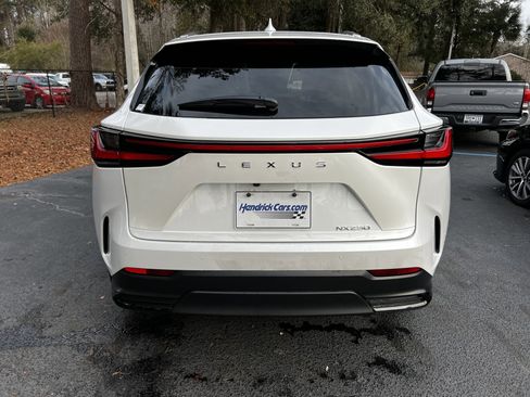 Used 2025 Lexus NX 250 250 Premium image 8