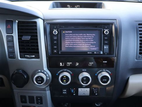 Used 2014 Toyota Sequoia Platinum RWD image 36