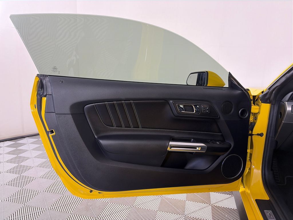 Used 2015 Ford Mustang GT Premium w/ Equipment Group 401A RWD image 10