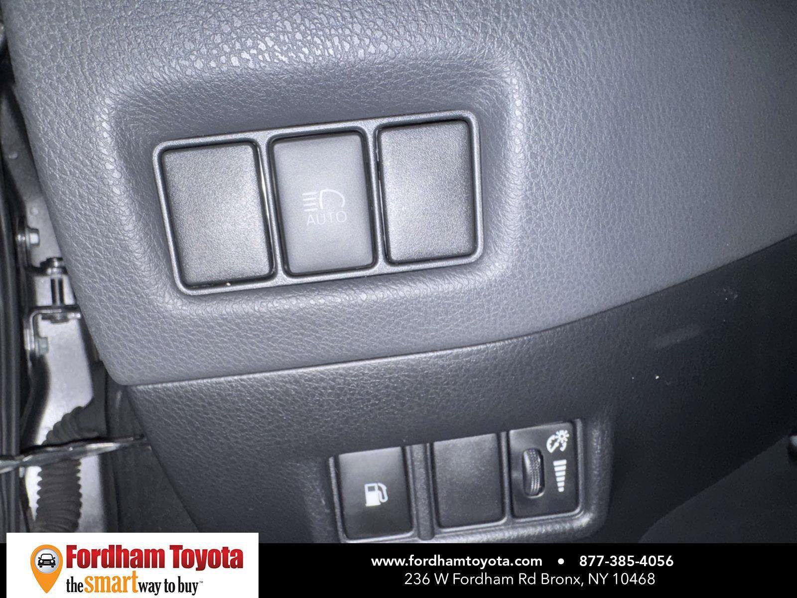 Used 2020 Toyota C-HR Limited FWD image 20