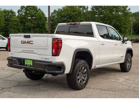 New 2026 GMC Sierra 1500 AT4X w/ LPO, Black Badging Package AWD/4WD image 8