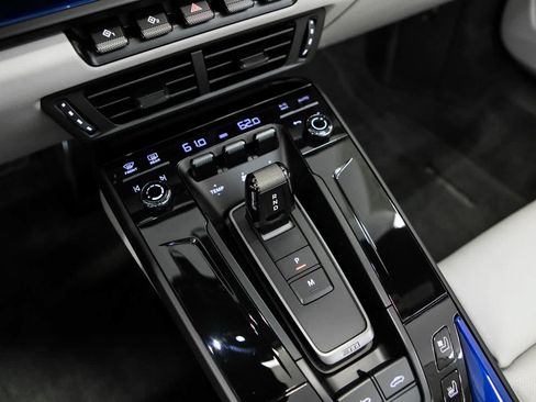 Certified 2026 Porsche 911 Carrera RWD image 24