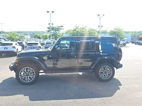 Used 2024 Jeep Wrangler High Altitude AWD/4WD image 5