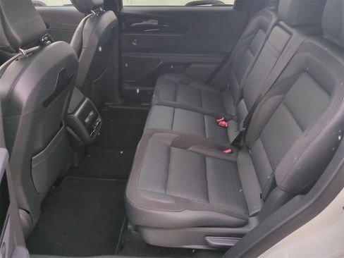 Used 2025 Lincoln Nautilus Reserve w/ Jet Appearance Package image 20