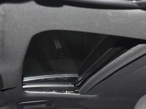 Used 2018 Acura RLX Sport Hybrid w/ Advance Pkg image 14