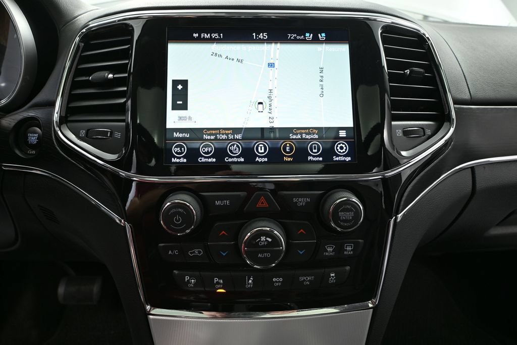 Used 2021 Jeep Grand Cherokee Summit AWD/4WD image 25