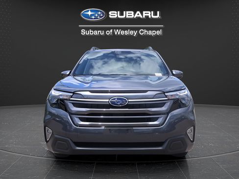 Used 2025 Subaru Forester Premium w/ Convenience Package #1 AWD/4WD image 2
