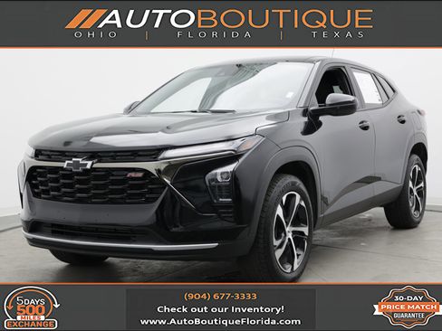 Used 2025 Chevrolet Trax RS w/ Sunroof Package FWD image 1