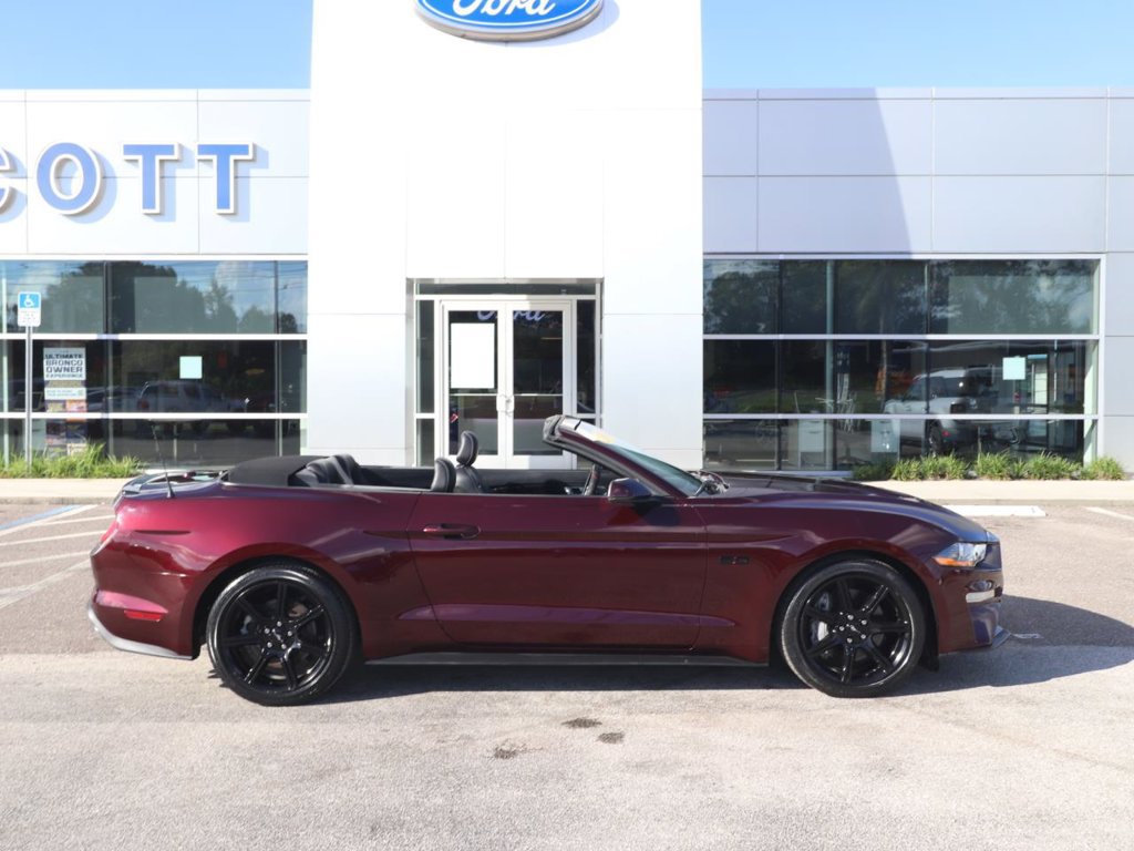 Used 2018 Ford Mustang GT Premium w/ Equipment Group 401A RWD image 21