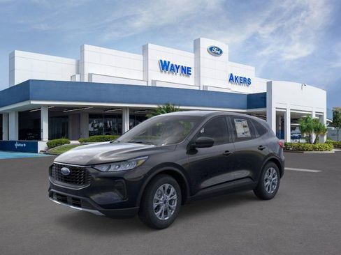 New 2026 Ford Escape Active w/ Tech Pack #1 FWD image 1