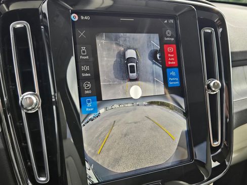 New 2026 Volvo XC40 B5 Plus w/ Protection Package Premier image 17