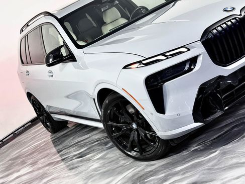 Used 2024 BMW X7 M60i w/ Executive Package AWD/4WD image 4