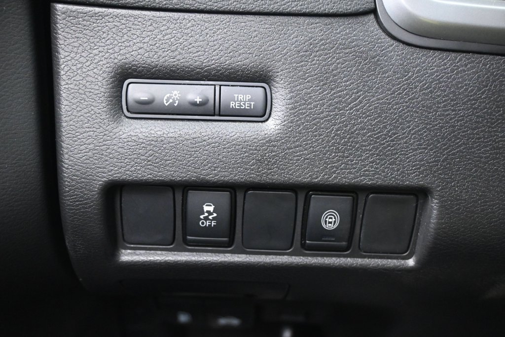Used 2023 Nissan Murano S AWD/4WD image 14
