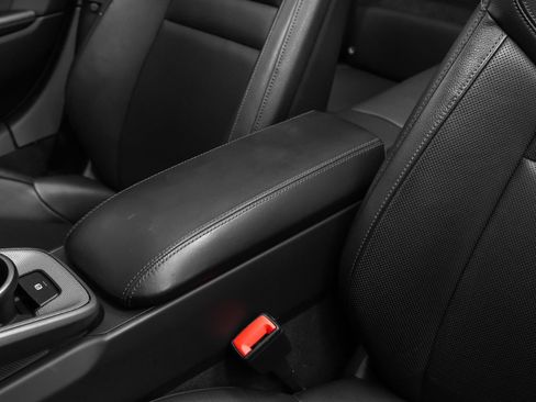 Certified 2022 Porsche 911 Carrera RWD image 34