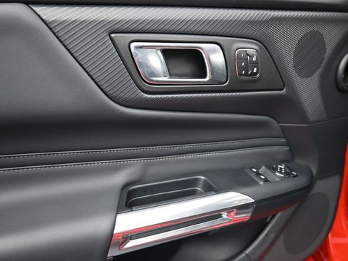 Used 2024 Ford Mustang GT Premium image 9