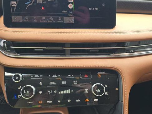 Certified 2025 INFINITI QX60 Sensory w/ Vision Package AWD/4WD image 14