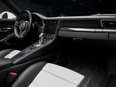 Used 2019 Porsche 911 Targa 4S image 65