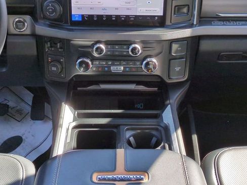 Used 2024 Ford F350 Platinum image 19