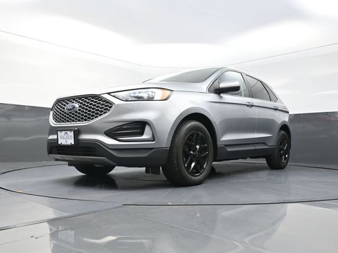 Used 2023 Ford Edge SEL AWD/4WD image 25