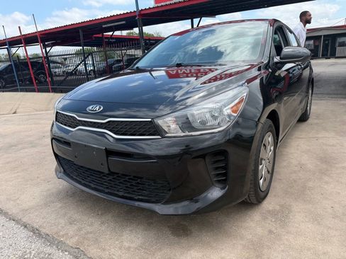 Used 2020 Kia Rio LX image 1