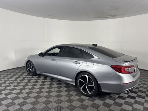Used 2022 Honda Accord Sport image 6