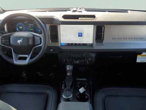 New 2025 Ford Bronco Outer Banks image 17