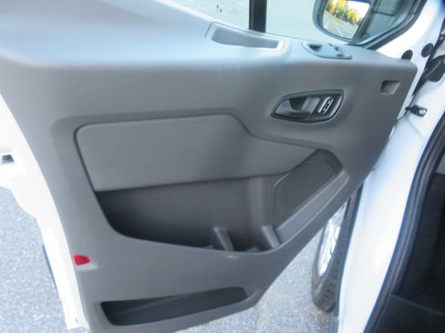 Used 2024 Ford Transit 350 XLT image 14