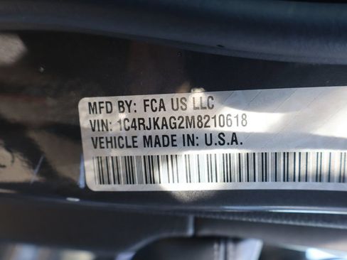 Used 2021 Jeep Grand Cherokee L Laredo AWD/4WD image 38