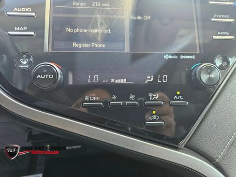 Used 2020 Toyota Camry XSE FWD image 24
