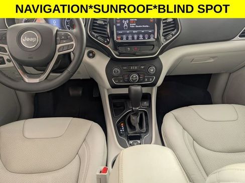 Used 2019 Jeep Cherokee Limited FWD image 27