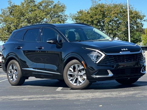 Used 2025 Kia Sportage SX FWD image 2