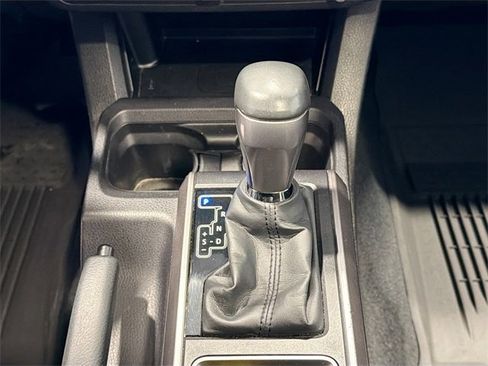 Certified 2022 Toyota Tacoma Limited image 15