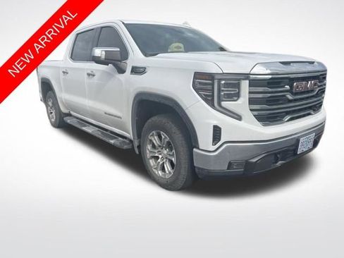 Used 2023 GMC Sierra 1500 SLT w/ SLT Convenience Package image 1