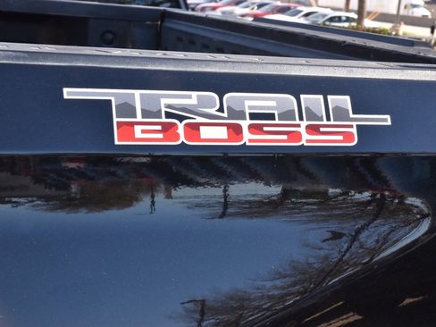 Used 2021 Chevrolet Silverado 1500 Custom Trail Boss w/ LPO, Dark Essentials Package image 36