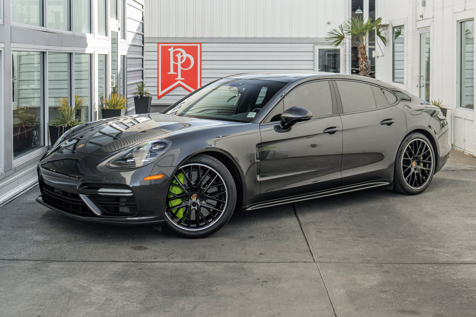 Used 2018 Porsche Panamera Turbo S AWD/4WD image 2